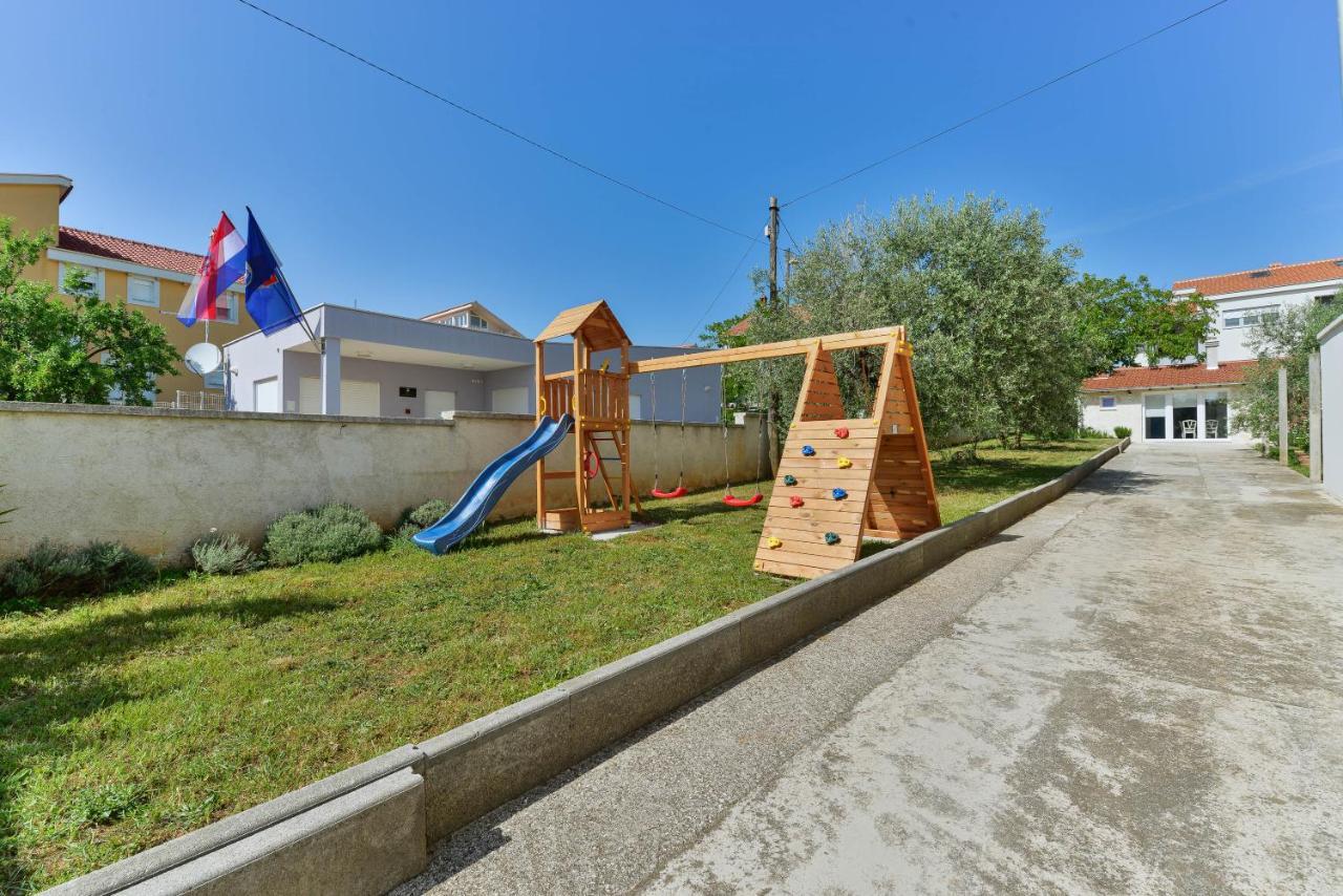 הוילה זאדאר Hacienda Mia With Pool And Yacuzzi, Free Parking מראה חיצוני תמונה