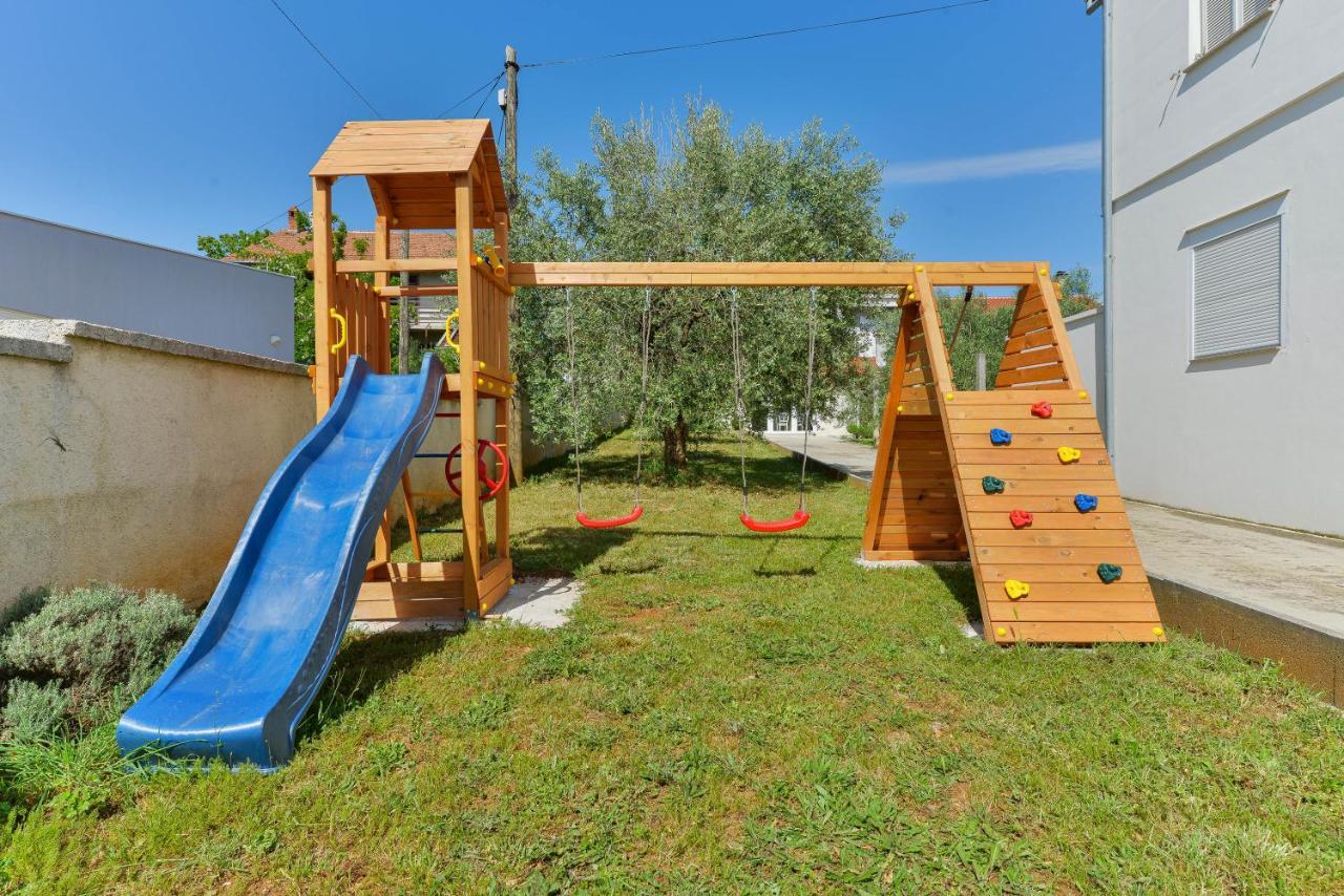 הוילה זאדאר Hacienda Mia With Pool And Yacuzzi, Free Parking מראה חיצוני תמונה