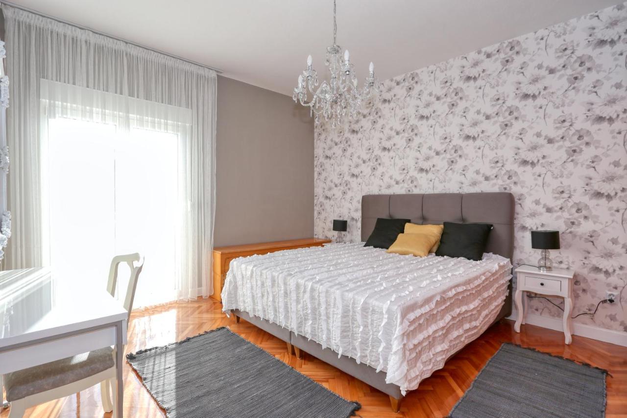 הוילה זאדאר Hacienda Mia With Pool And Yacuzzi, Free Parking מראה חיצוני תמונה