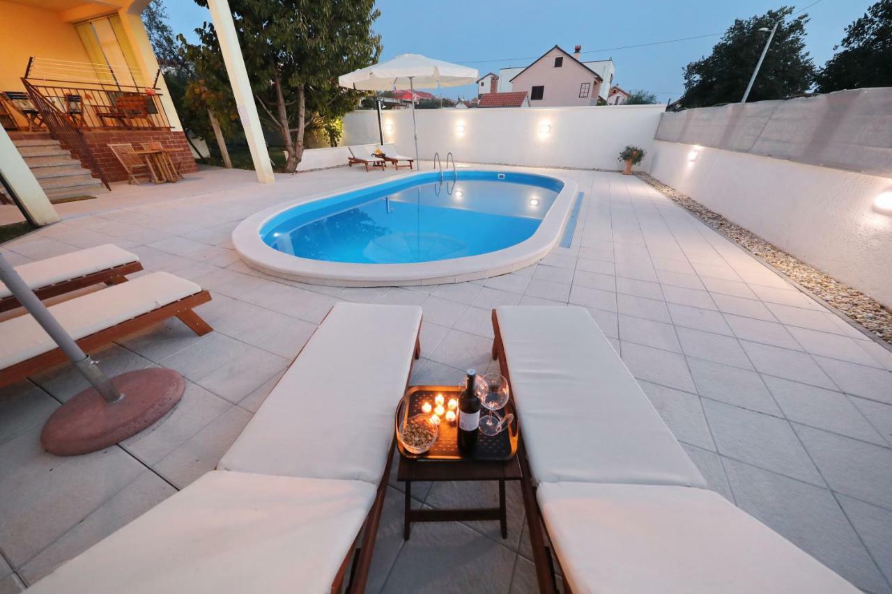 הוילה זאדאר Hacienda Mia With Pool And Yacuzzi, Free Parking מראה חיצוני תמונה