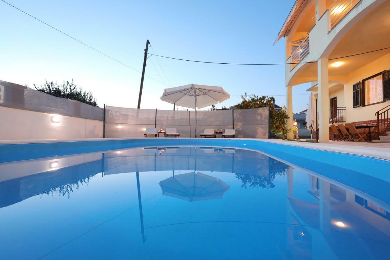הוילה זאדאר Hacienda Mia With Pool And Yacuzzi, Free Parking מראה חיצוני תמונה